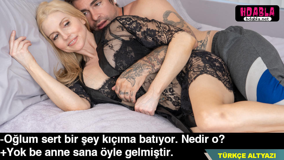 Babam mesaideyken Annem yanıma yatıp uyudu kıçına Yasladım